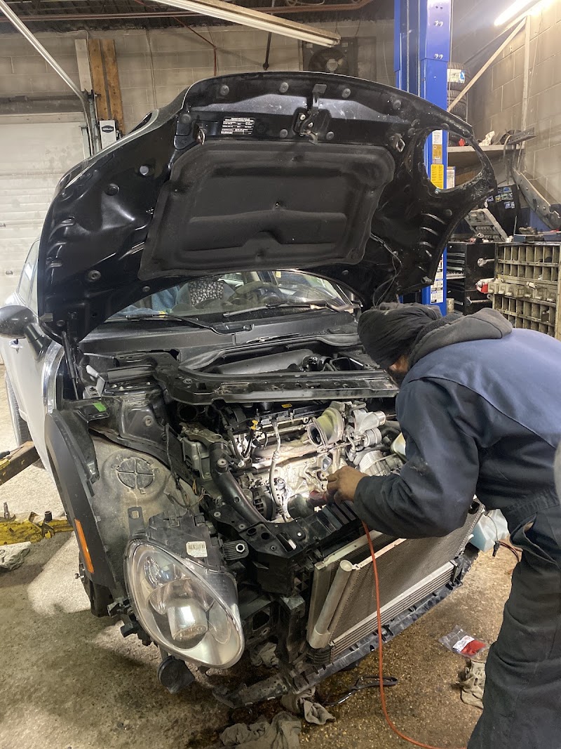 Sharma Auto Service Inc in Winnipeg