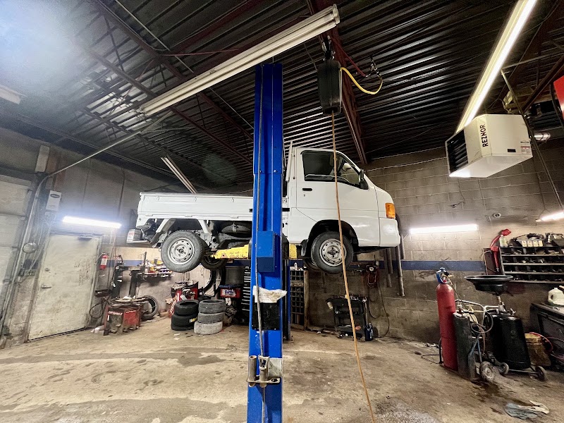 Sharma Auto Service Inc in Winnipeg